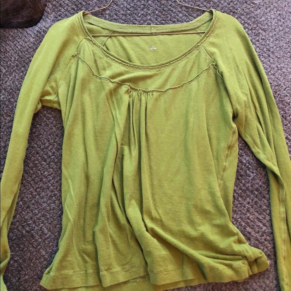 Green long sleeve top